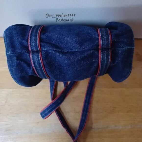 𝓐é𝓻𝓸𝓹𝓸𝓼𝓽𝓪𝓵𝓮 Denim Barrel Bag 🔵🔴 - Picture 7 of 9